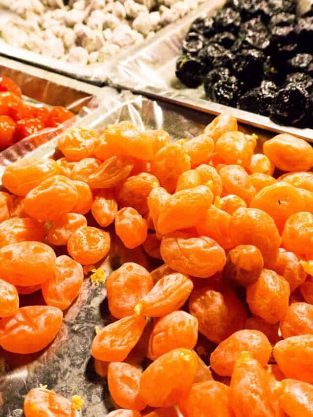 8 Health Benefits of Eating Raisins (Kishmish)